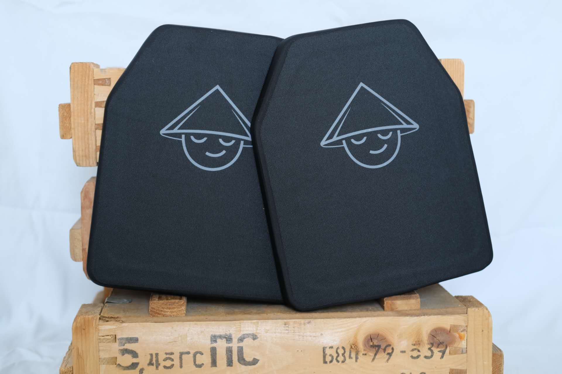 RFT Classics Level IV Ceramic Plate - 2pc w/Free Chicom Chest Rig